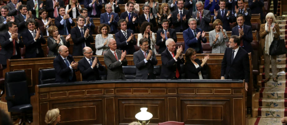 Rajoy es elegido presidente del Gobierno con la abstención del PSOE. REUTERS
