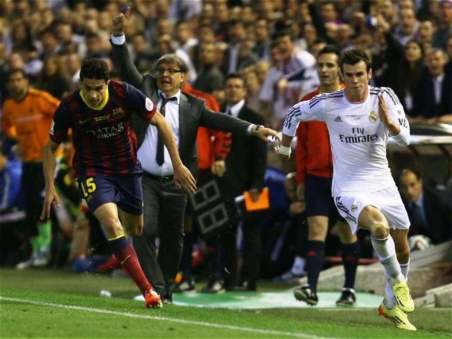 La carrera de Bale ante Bartra, final Copa del Rey 2014