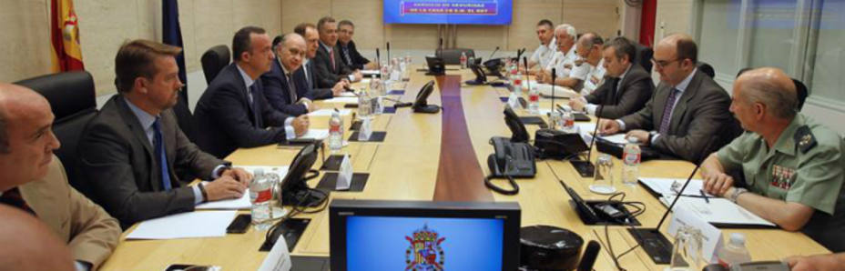 Vista de la reunión presidida por Interior sobre el dispositivo de seguridad previsto para el día 19 (EFE)