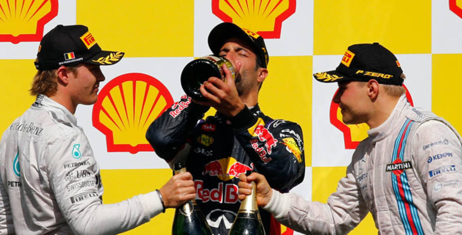 Rosberg (2º), Ricciardo (1º) y Bottas (3ª), podio del GP de Bélgica. Reuters.