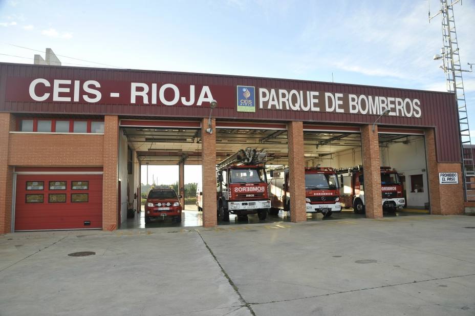 Corre peligro de derrumbe la casa afectada por un incendio en Calahorra (Logroño)