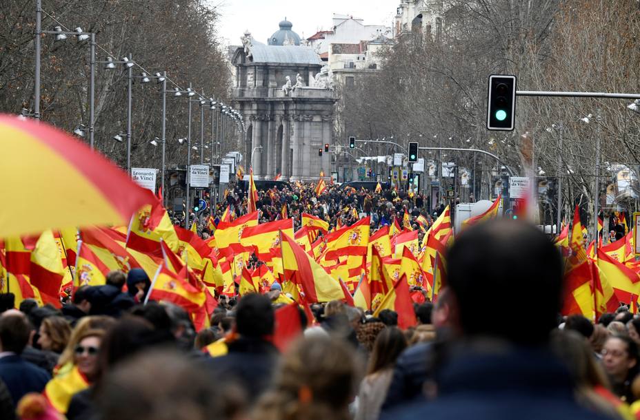 Desde dentro de la manifestación: “Hoy no importan los partidos, solo España”