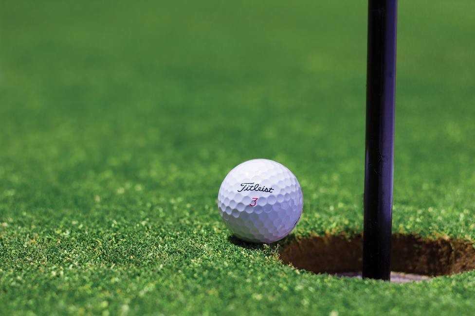 Muere una niña de 6 años en Utah tras recibicir un pelotazo de su padre jugando al golf