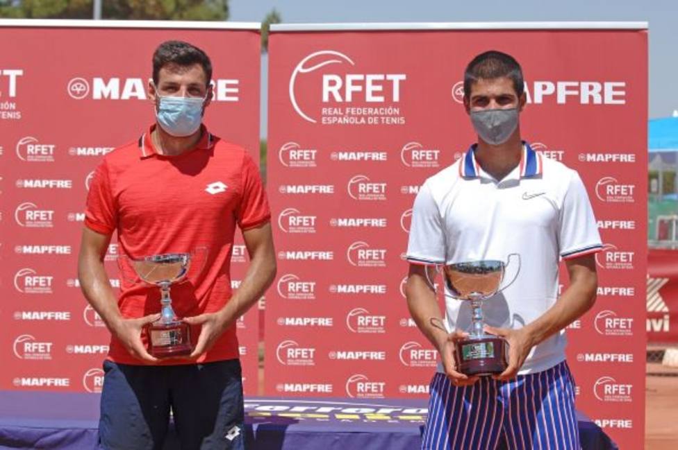 Carlos Alcaraz conquista el torneo de la Liga Mapfre Valor en Villena