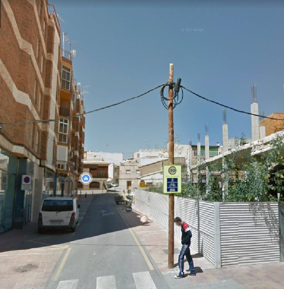 Lorca consigue la retirada de cinco postes de telefonía en el barrio de San José y Las Alamedas