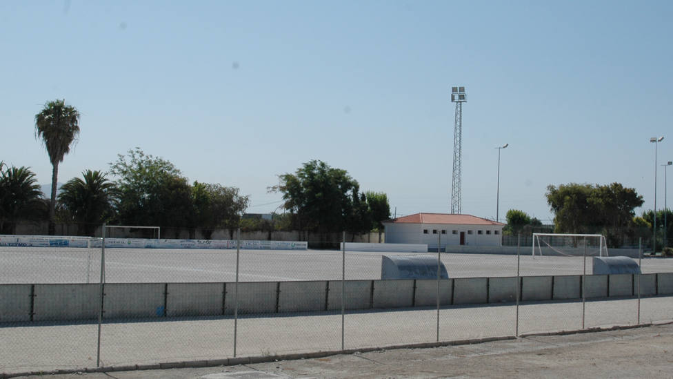 El estadio municipal Los Trances de Salobreña lucirá césped artificial