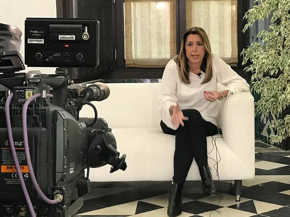 Susana Díaz pide a Rivera aclarar si el cambio que quiere es con Vox porque su apoyo es inevitablemente necesario