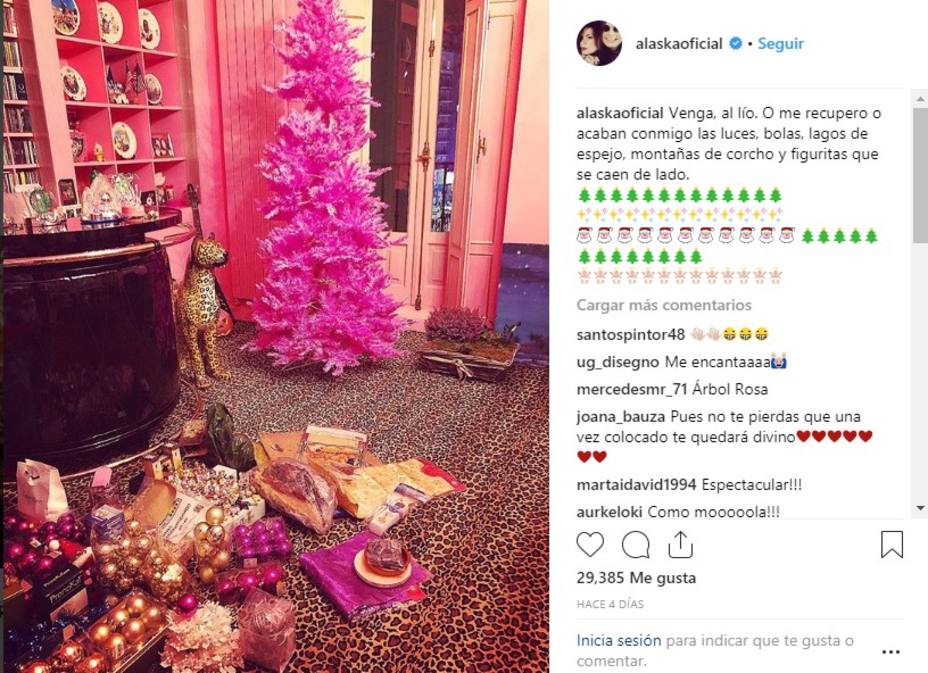 ¿Cómo decoran los famosos su árbol de Navidad?