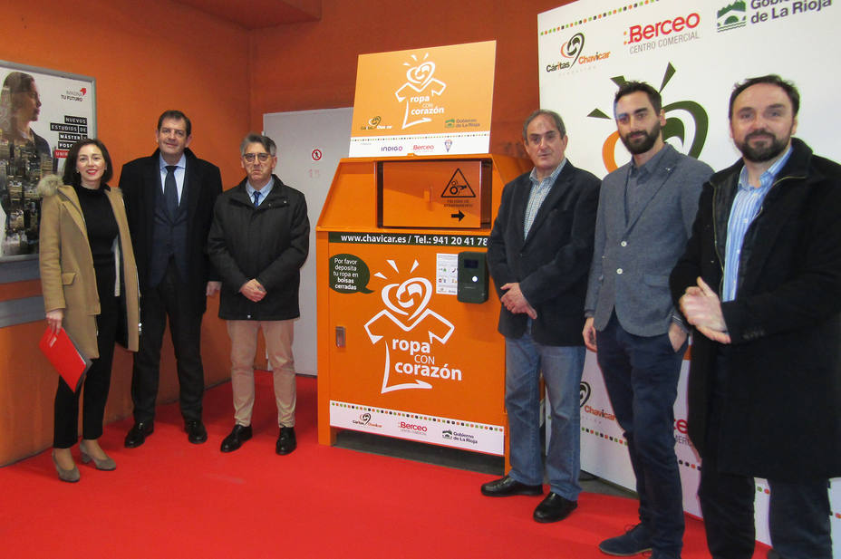 Gobierno y Fundación Cáritas-Chavicar lanzan ‘Reto con Corazón’ para incentivar el reciclaje textil