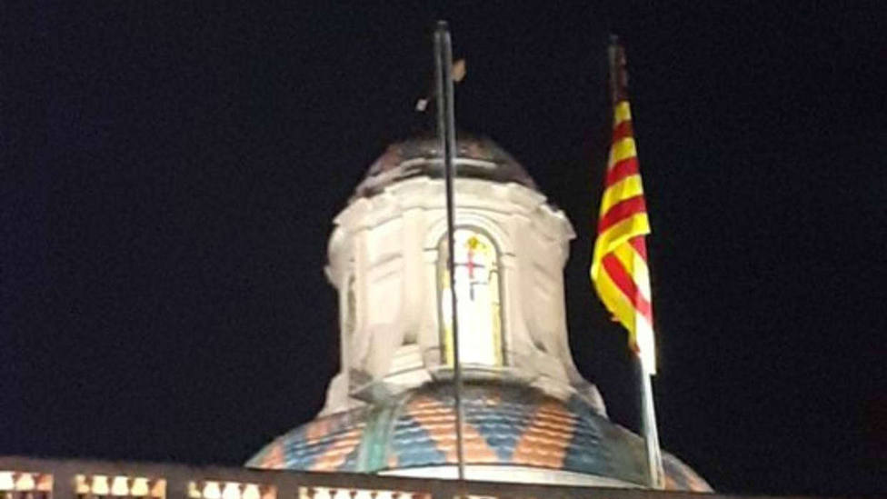 Torra retira la bandera española del Palau de la Generalitat de Cataluña