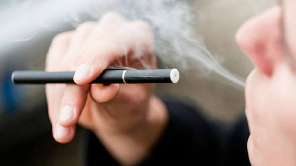 Un estudio confirma que el cigarro electrónico también provoca cáncer