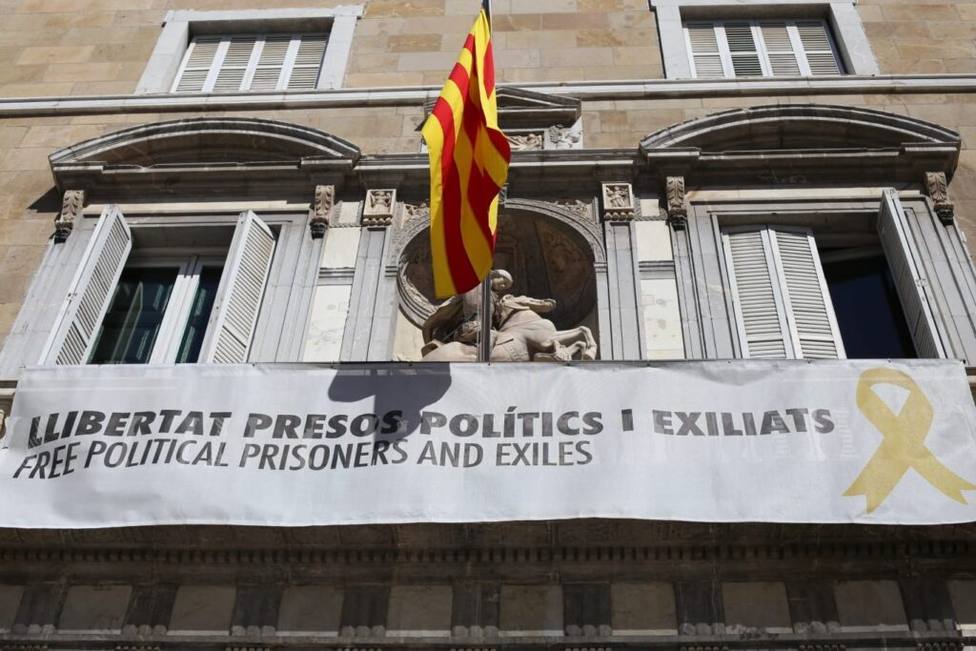 La Generalitat comunica a la Junta Electoral central la retirada de simbología de sus edificios