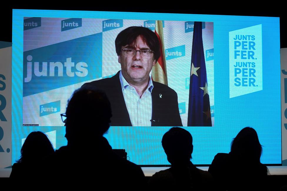 Carles Puigdemont pide movilizar hasta el último voto para evitar que Illa gobierne en la Generalitat