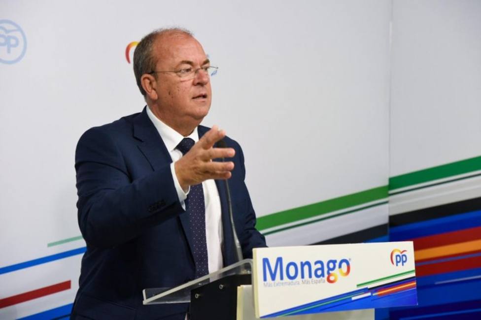 José Antonio Monago, presidente del PP de Extremadura, en rueda de prensa (Archivo)