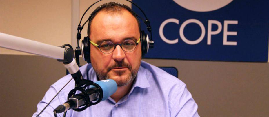 Juan Pablo Colmenarejo, director y presentador de La Linterna.