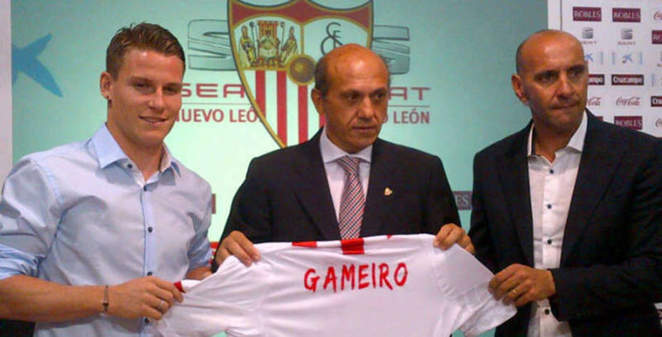 Kevin Gameiro, presentado en el Sevilla.