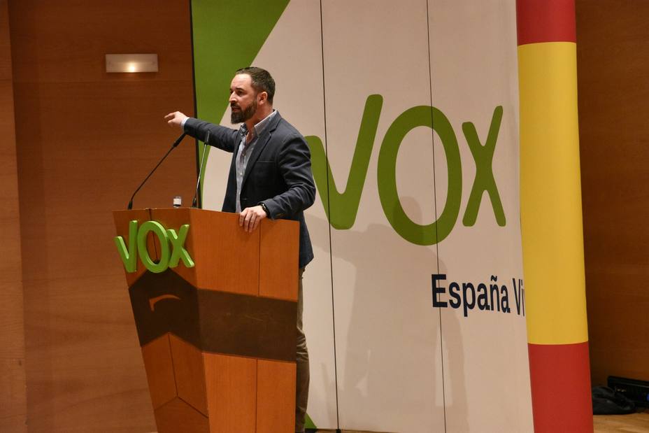 Vox no permitirá que los políticos corruptos catalanes roben una parte de la nación sin convocar a la calle