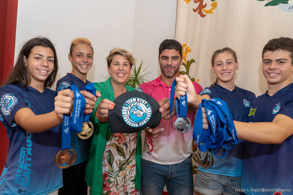 El Club Natación Cartagonova se trae a casa 16 medallas del Campeonato de España
