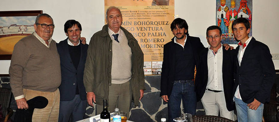 Javier Buendía y Diego Ventura, en el centro, en la presentación del festival de Higuera