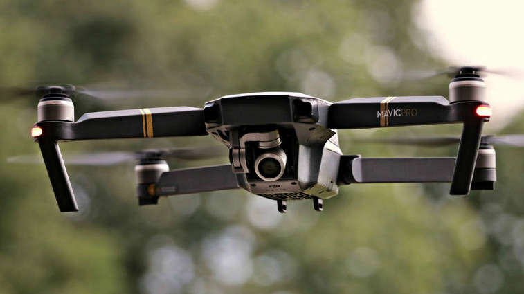 Las autoescuelas en toda España formarán a los pilotos de drones. Pixabay