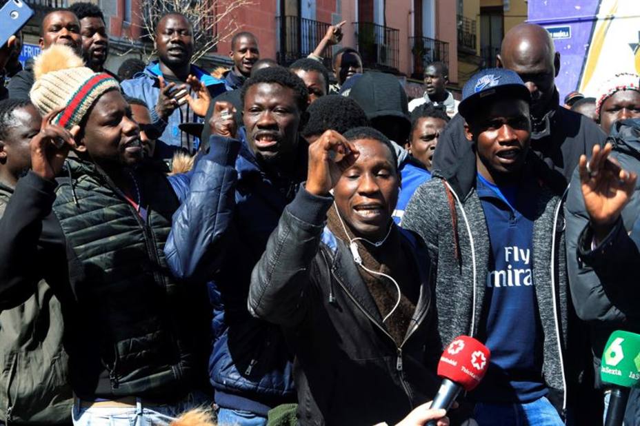 Los senegaleses exigen sanciones a los policías por la muerte de Mbaye