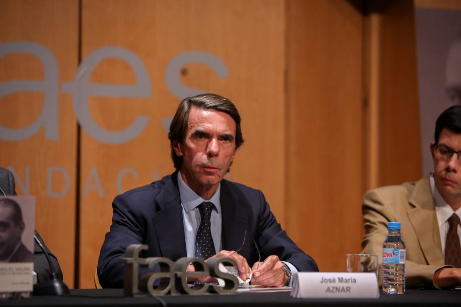 Aznar “hace un guiño” al líder de Vox: “Es un chico con cualidades”