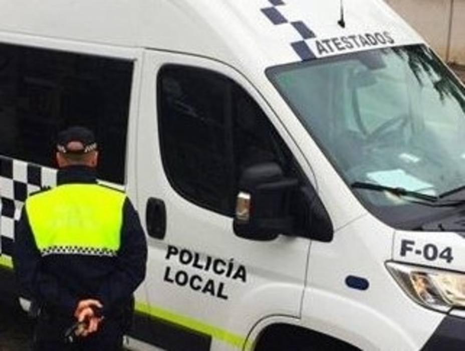 Muere un motorista al colisionar con un turismo en Córdoba