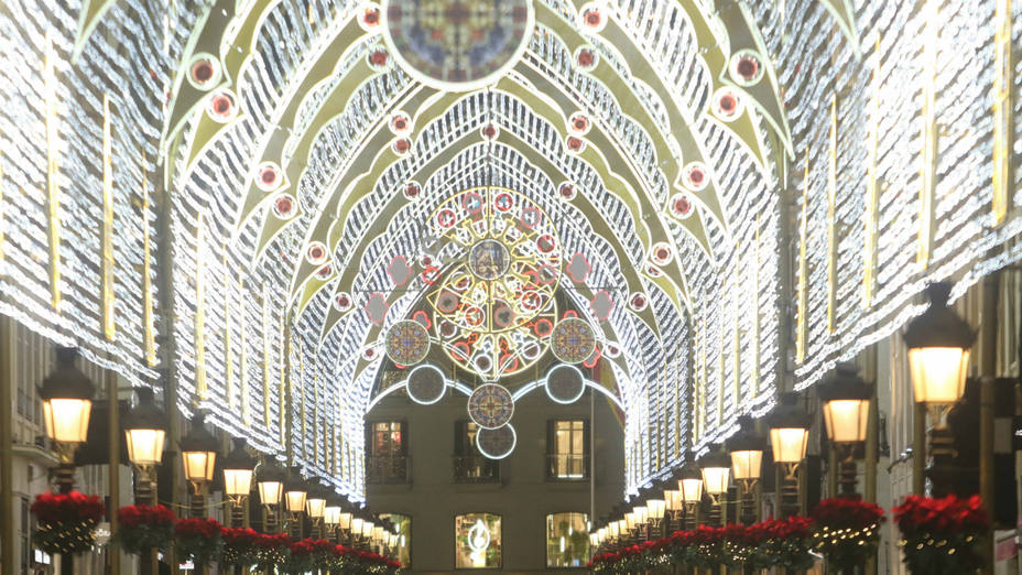 La espectacular iluminación de Navidad de la calle Larios de Málaga