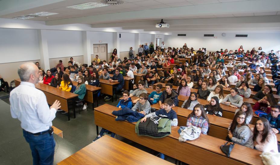 Ciencia convoca 660 ayudas de movilidad internacional para profesores universitarios e investigadores