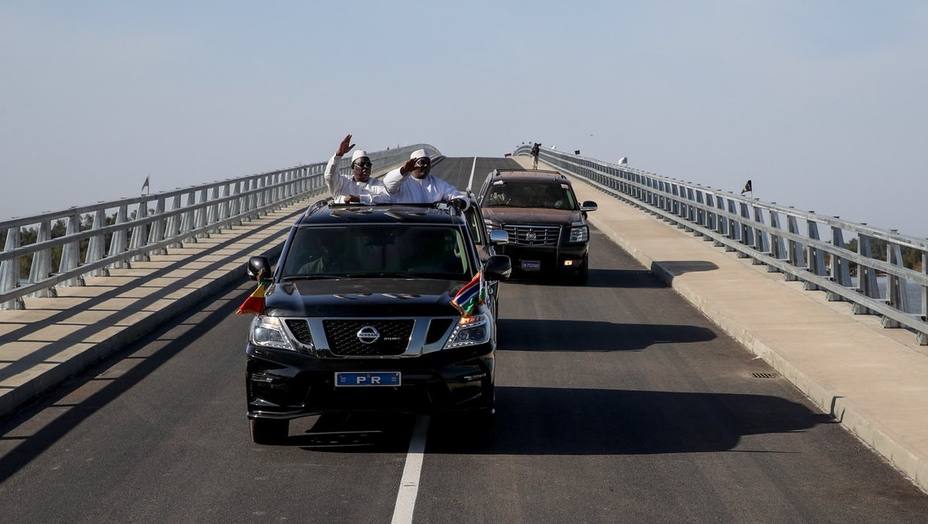 Un nuevo puente sella el acercamiento entre Senegal y Gambia