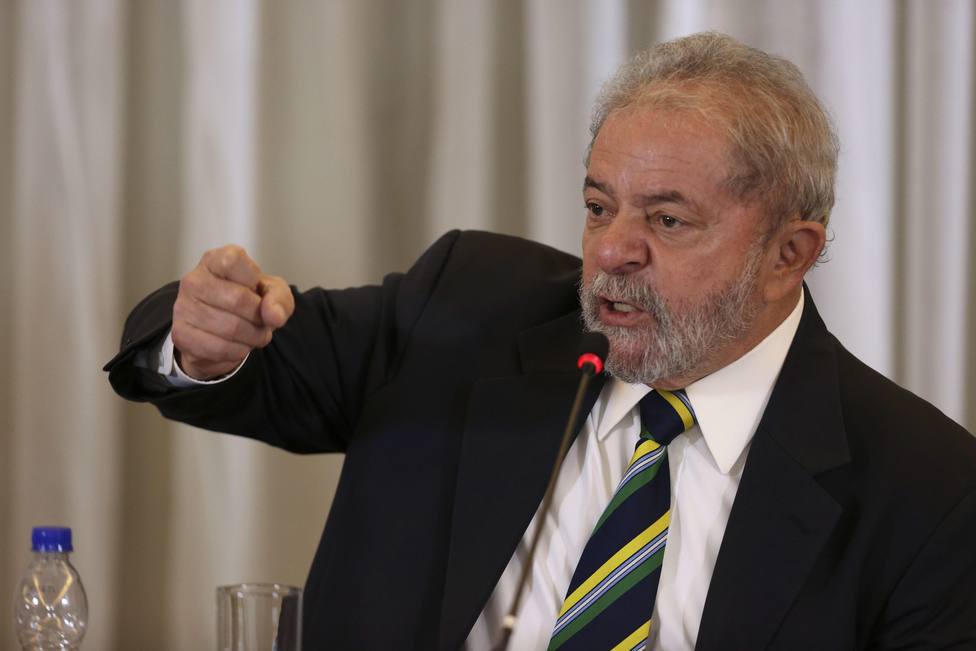 La justicia brasileña rebaja más de tres años la pena a Lula da Silva