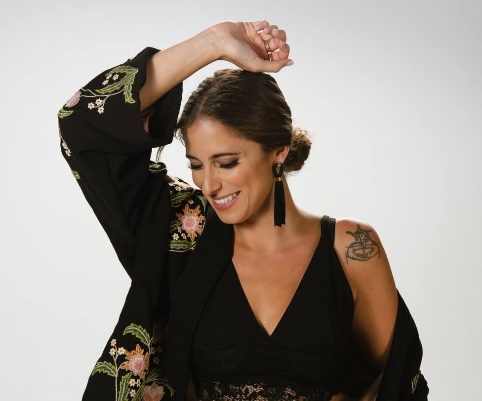 La cantautora María Peláe actúa este sábado en El Batel