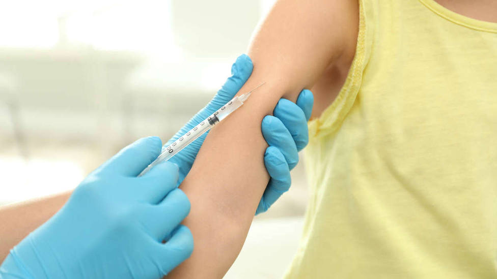 La vacuna de AstraZeneca se prueba por primera vez en niños