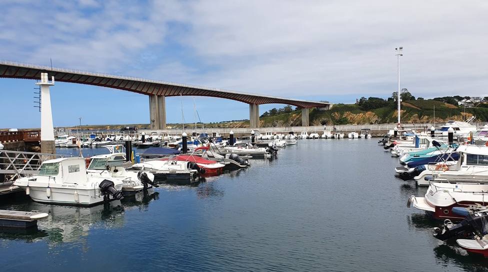 El Puente de los Santos conecta Galicia y Asturias, a través de Ribadeo y Castropol