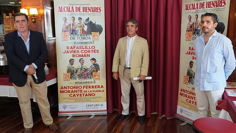 Martínez Erice, Victorino Martín y Jorge Arellano durante la presentación de la Feria de Alcalá de Henares