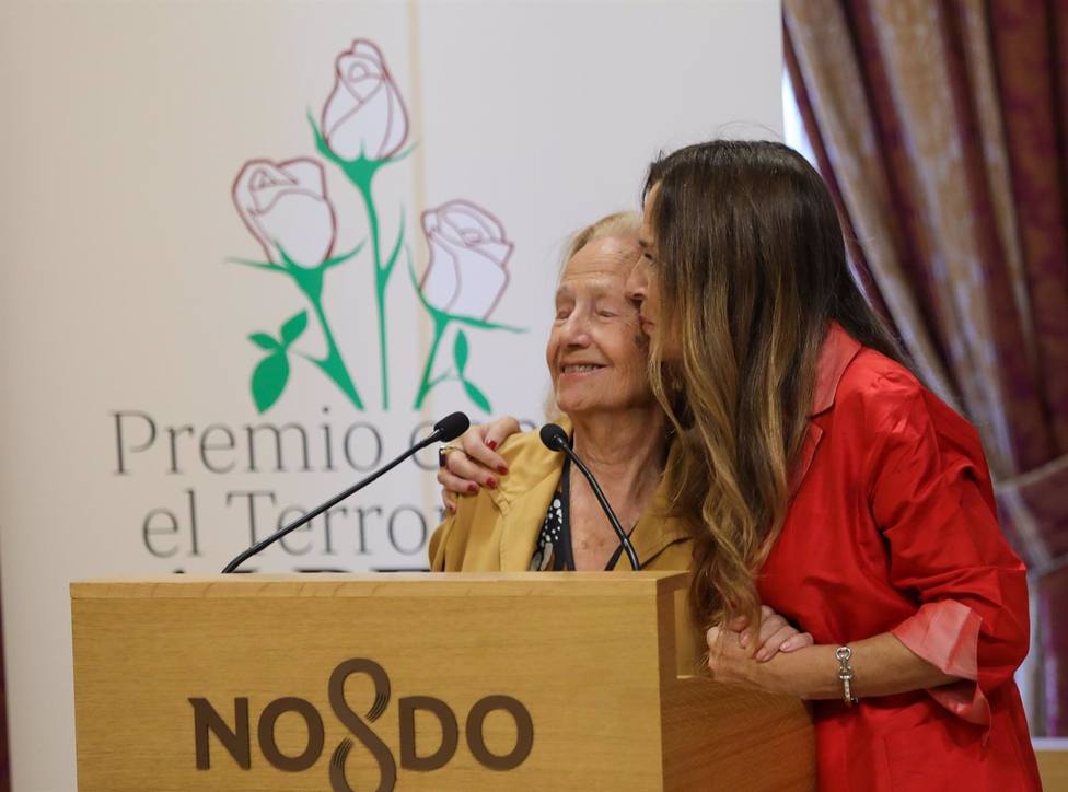 Sevilla.- La FundaciÃ³n JimÃ©nez-Becerril distingue a Teresa Barrio en homenaje a madres y abuelas vÃ­ctimas del terrorismo