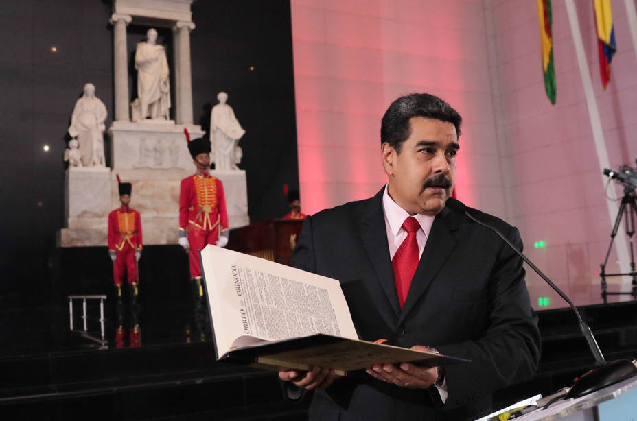 Maduro llama culebra venenosa al vicepresidente de EEUU