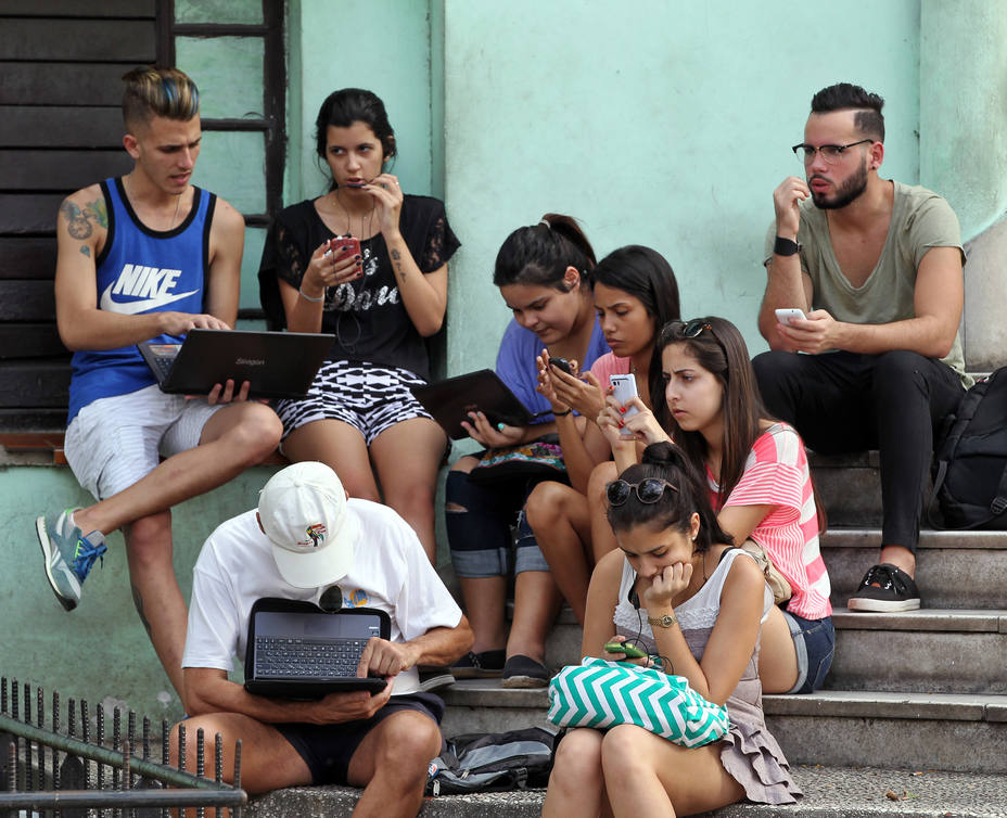 Cuba se adentra en el mundo 3G