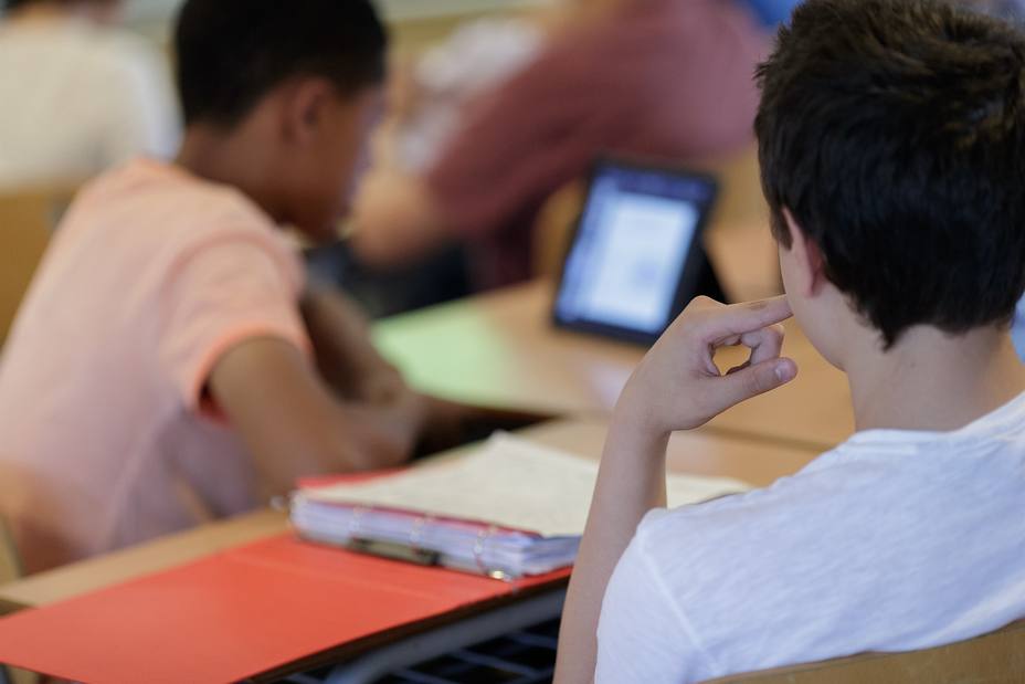 Las herramientas digitales mejoran la competencia lingüística de los alumnos, según un estudio de Samsung