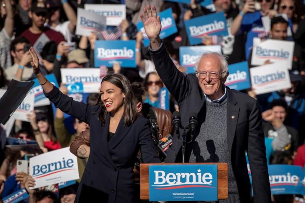 Bernie Sanders vuelve a hacer campaña después de sufrir un ataque cardíaco