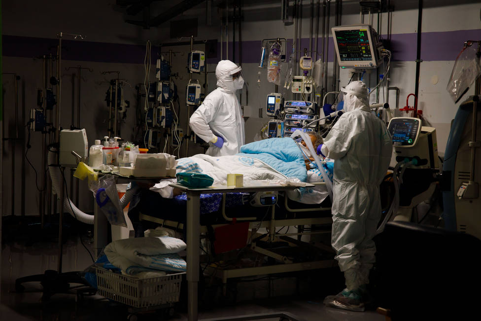 Foto de archivo de una zona de UCI en un centro hospitalario - FOTO: Europa Press / Ziv Koren