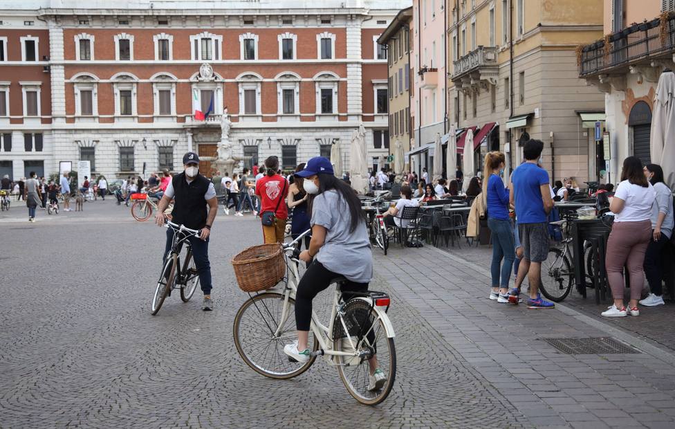 Conte ante el cambio de fase en Italia: Volver a la normalidad es como aprender de nuevo a caminar