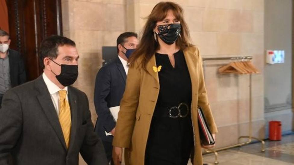Jaume Alonso-Cuevillas y Laura Borràs en el Parlament