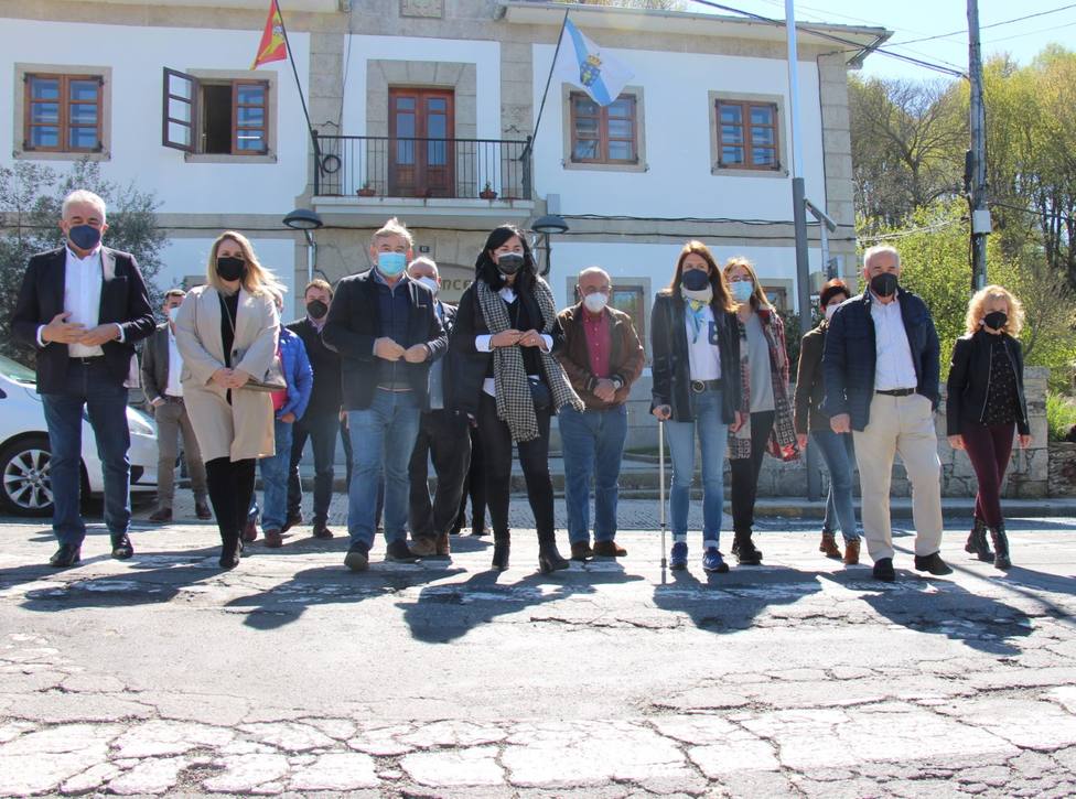 Alcaldes, senadores y diputados del PP reclaman el arreglo de la carretera Lugo-Ourense