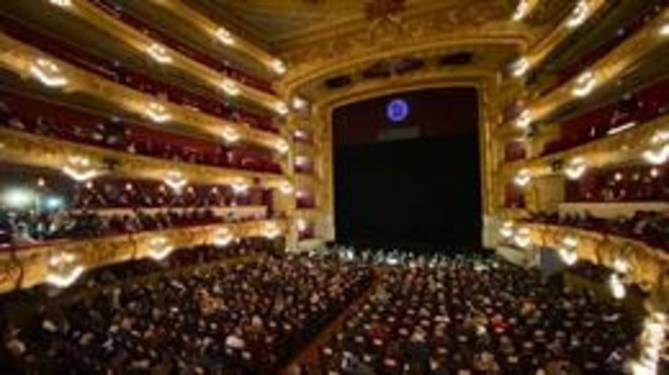 La primera ópera de la temporada del Liceu acaba entre aplausos de un público de 1.100 personas