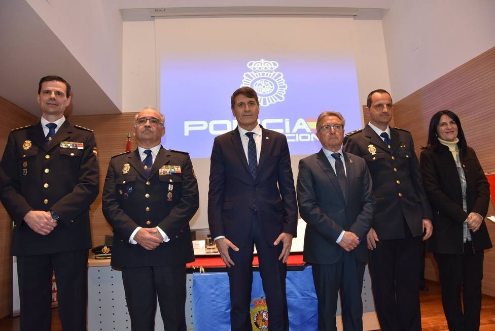 Granada.- Granada cuenta con 1.227 efectivos de la PolicÃ­a Nacional, un 13,4 por ciento mÃ¡s que en 2015