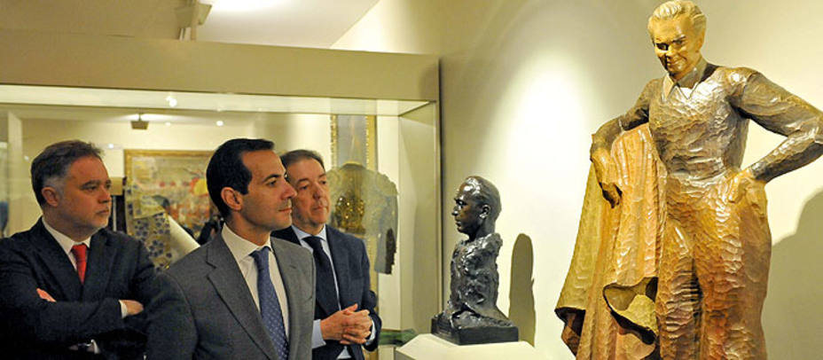 Salvador Victoria durante su visita al Museo Taurino de Las Ventas