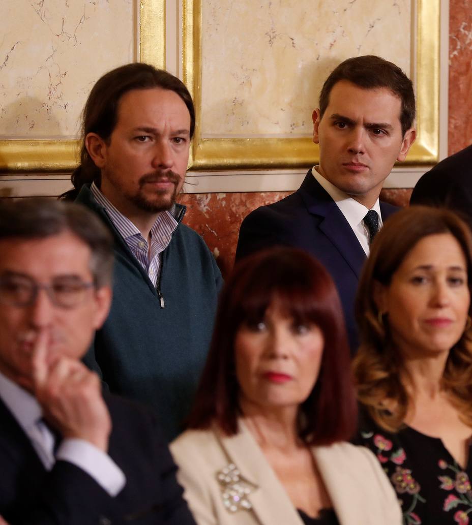 Pablo Iglesias junto a Albert Rivera en el 39 aniversario de la Constitución
