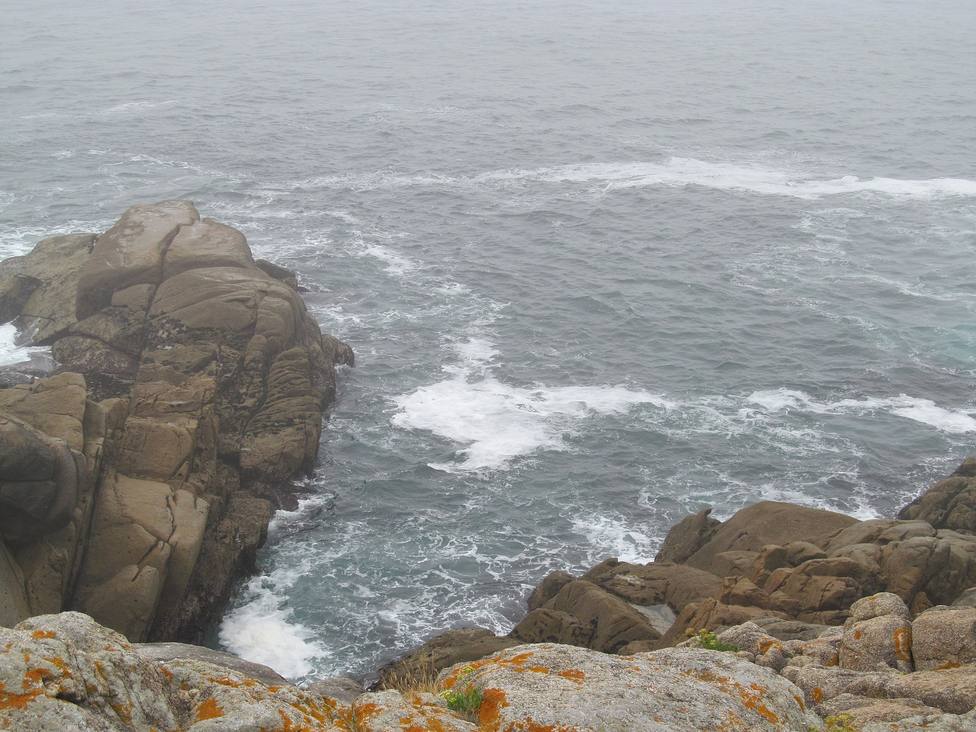 Hallan los cadáveres de dos hombres en la costa de Ferrol