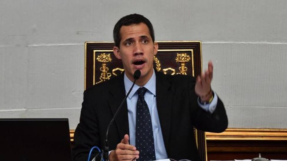 Guaidó denuncia la detención de dos miembros de su equipo de seguridad que protegían a su familia